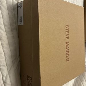 Steve Madden Heeled Lace up Booties